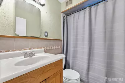 29 Lynn Avenue, Middlesex, NJ 08846 - Photo 24