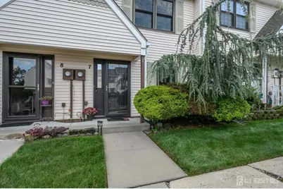 7 King Charles Court, Englishtown, NJ 07726 - Photo 2
