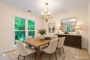 195 Hidden Hollow Ct, Edison, NJ 08820 - Photo 4