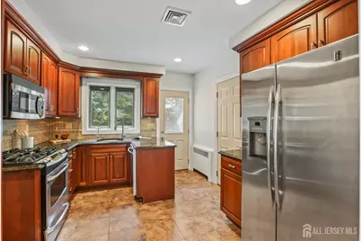 80 Chestnut Street, Milltown, NJ 08850 - Photo 12