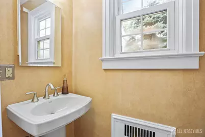 80 Chestnut Street, Milltown, NJ 08850 - Photo 14