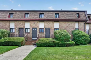 809 N Oaks Blvd, North Brunswick Township, NJ 08902 - Photo 2
