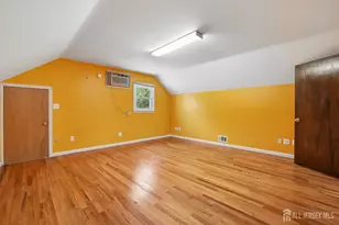 219 W 1st St, Edison, NJ 08820 - Photo 28
