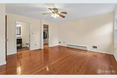 219 W 1st Street, Edison, NJ 08820 - Photo 20