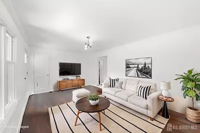 125 Tunison Road, New Brunswick, NJ 08901 - Photo 2