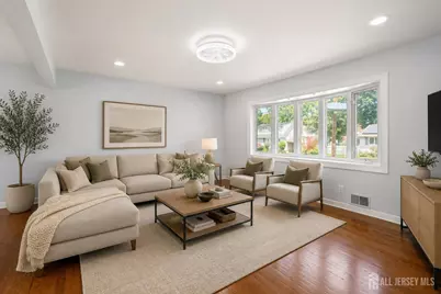 18 Deerwood Avenue, Edison, NJ 08817 - Photo 4