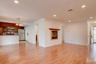 94 Salix Plaza, Monroe Township, NJ 08831 - Photo 6