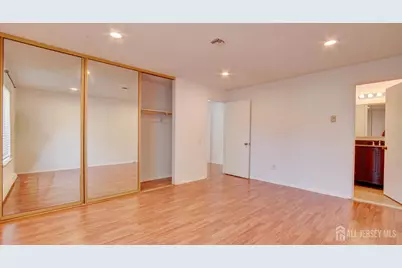 94 Salix Plaza #B, Monroe Township, NJ 08831 - Photo 18