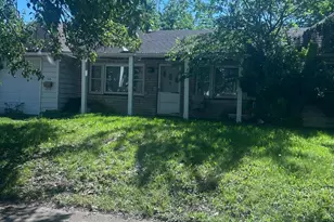 20 Orchard St, Carteret, NJ 07008 - Photo 2