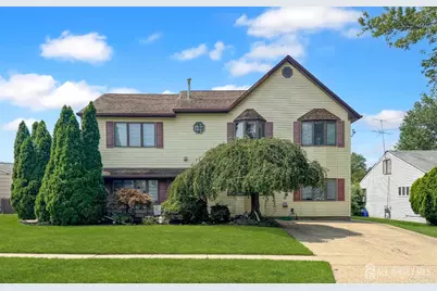 28 Colton Road, Edison, NJ 08817 - Photo 2