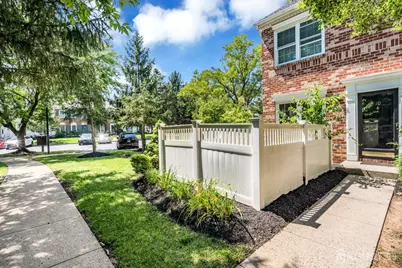 10 Brighton Way, North Brunswick Township, NJ 08902 - Photo 2