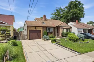 13 Cleveland Ave, Colonia, NJ 07067 - Photo 2