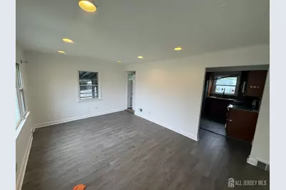 51 Kenwood Terrace, Hamilton Township, NJ 08610 - Photo 2