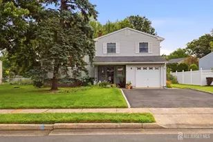 8 Growney St, Edison, NJ 08817 - Photo 1