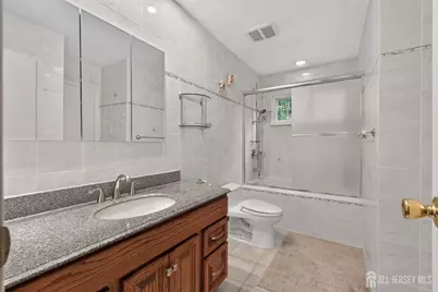 8 Growney Street, Edison, NJ 08817 - Photo 22