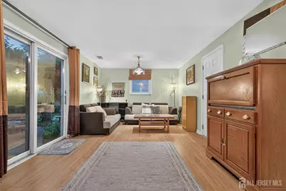8 Growney Street, Edison, NJ 08817 - Photo 6