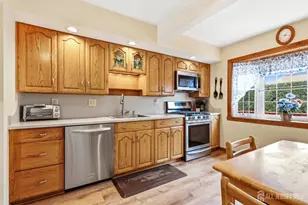 34 Marcia St, Sayreville, NJ 08859 - Photo 10