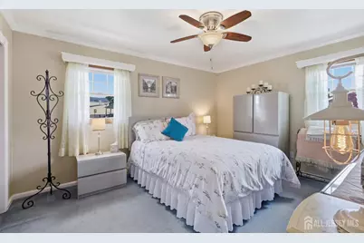 381 Carteret Avenue, Carteret, NJ 07008 - Photo 28