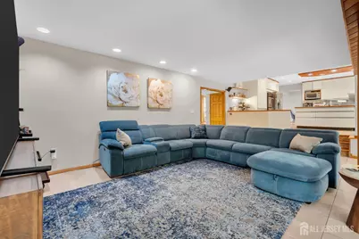 16 Woodmere Road, North Brunswick Township, NJ 08902 - Photo 8