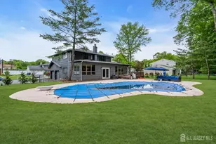 16 Woodmere Rd, North Brunswick Township, NJ 08902 - Photo 20