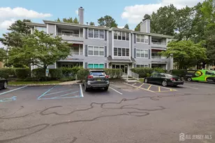 1702 Tanglewood Ct, Helmetta, NJ 08828 - Photo 1