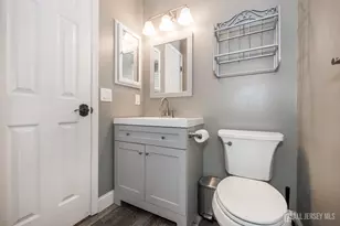 123 Daniel Ct, South Brunswick Township, NJ 08824 - Photo 18