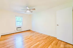 93 Fox Rd, Edison, NJ 08817 - Photo 12