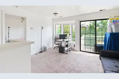 152 Longfield Court, East Brunswick Township, NJ 08816 - Photo 2