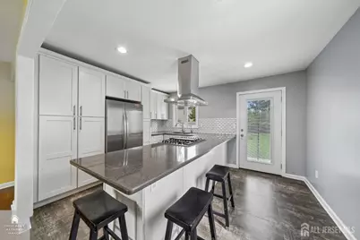 23 W Henry Place, Iselin, NJ 08830 - Photo 8