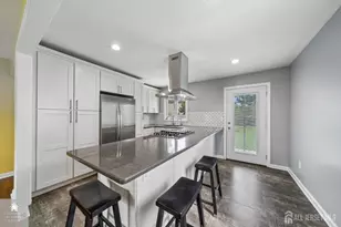 23 W Henry Pl, Iselin, NJ 08830 - Photo 8
