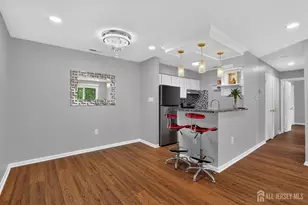 5208 Ravens Crest Dr, Plainsboro Township, NJ 08536 - Photo 2
