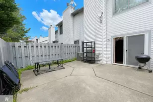 76 Lexington Cir, Old Bridge Township, NJ 07747 - Photo 10