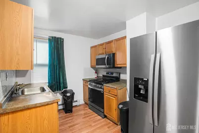 639 Johnstone Street, Perth Amboy, NJ 08861 - Photo 8