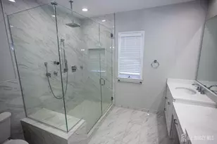 18 Robinhood Dr, Sayreville, NJ 08859 - Photo 46