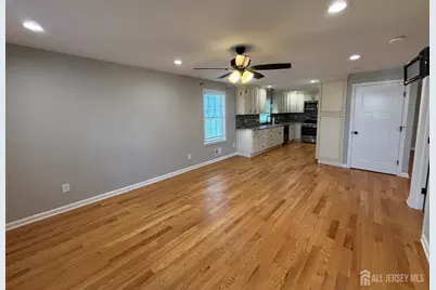 800 Drake Avenue, Middlesex, NJ 08846 - Photo 6