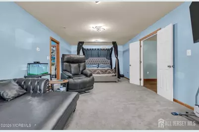 8 West Avenue, Middlesex County, NJ 08857 - Photo 12