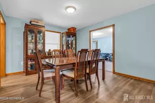 8 West Ave, Middlesex County, NJ 08857 - Photo 6