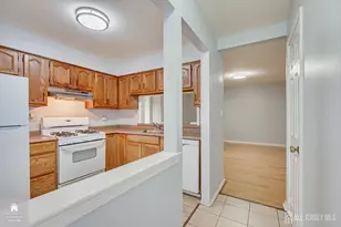 503 Woodbridge Commons Way, Iselin, NJ 08830 - Photo 4