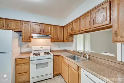503 Woodbridge Commons Way, Iselin, NJ 08830 - Photo 6