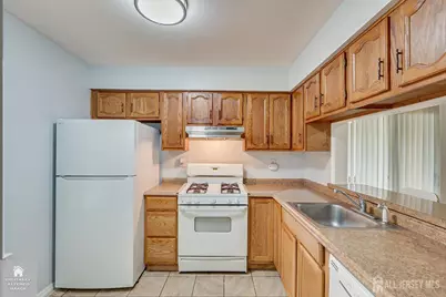503 Woodbridge Commons Way, Iselin, NJ 08830 - Photo 8
