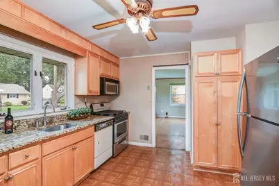 73 Townsend Street, Milltown, NJ 08850 - Photo 6
