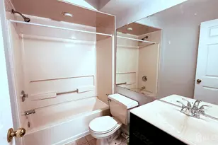 434 Waterford Dr, Edison, NJ 08817 - Photo 10