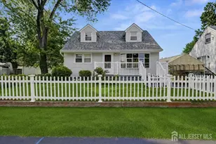 55 Rosewood Dr, Old Bridge Township, NJ 07735 - Photo 2