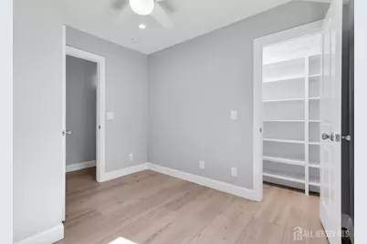 185 E Cliff Road, Colonia, NJ 07067 - Photo 12