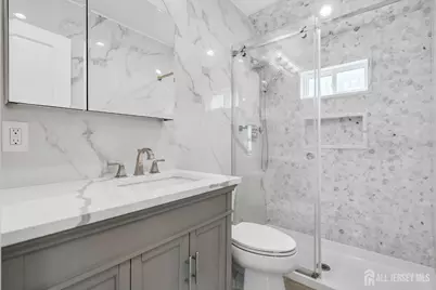 185 E Cliff Road, Colonia, NJ 07067 - Photo 20