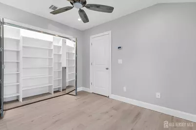 185 E Cliff Road, Colonia, NJ 07067 - Photo 16