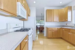 19 Appleby Dr, Helmetta, NJ 08828 - Photo 8