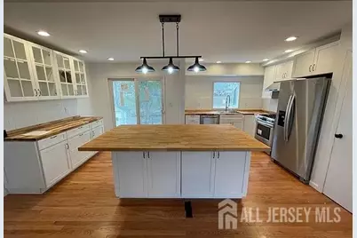 70 Beverly Road, Bloomfield, NJ 07003 - Photo 2