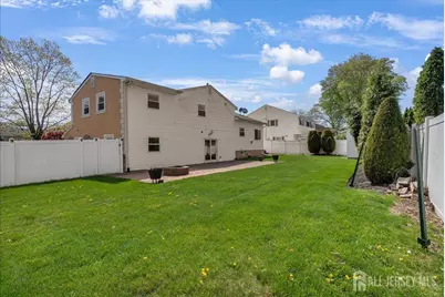 95 E Calvert Avenue, Edison, NJ 08820 - Photo 38