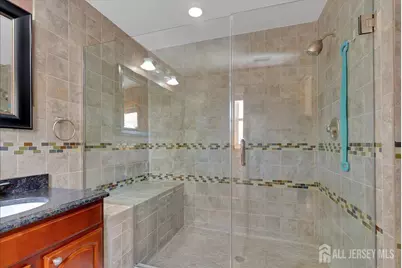 95 E Calvert Avenue, Edison, NJ 08820 - Photo 32